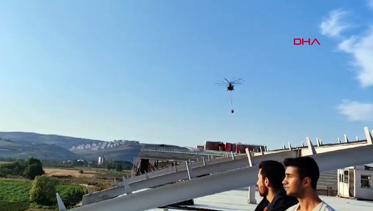 Fabrikadaki yangın, yanındaki 3 fabrikaya daha sıçradı