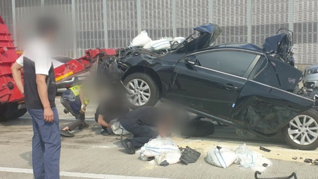 충남 천안 경부고속도로 8중 추돌...4명 경상 / YTN