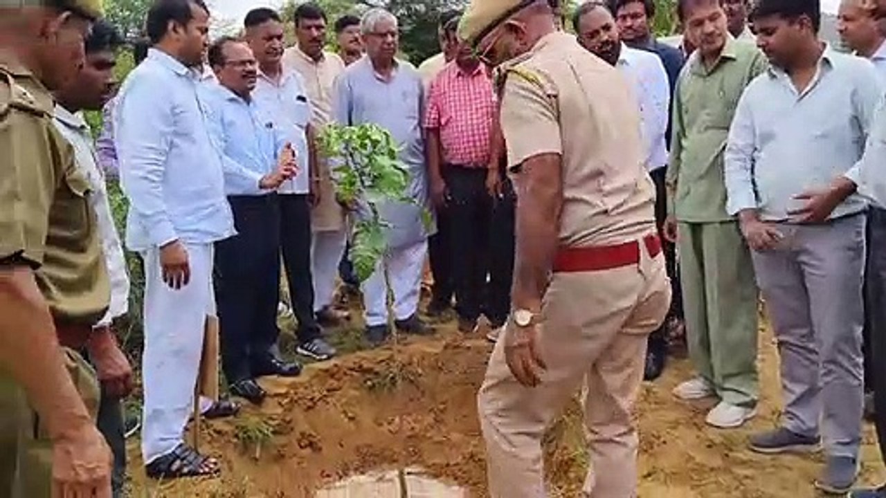 ौधरोपण का आगाज, 3 हजार पौधे लगाने का संकल्प