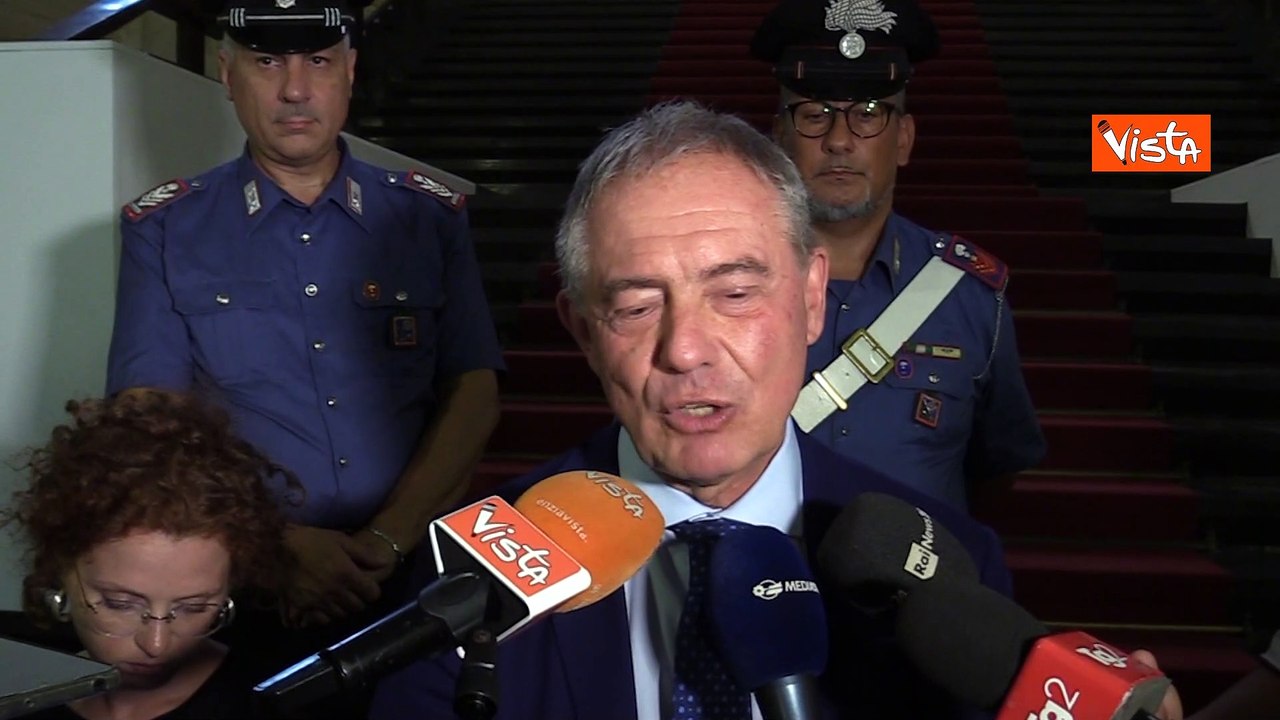 Urso: "Vogliamo valorizzare chi agisce nel nostro Paese, semmai frenare le multinazionali come Uber"