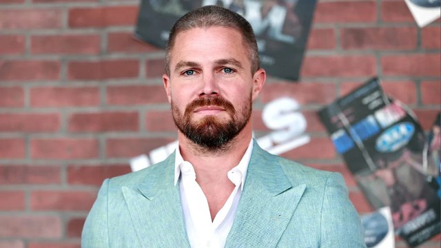 Former 'Arrow' Star Stephen Amell Clarifies His Misinterpreted Anti-Strike Comments | THR News