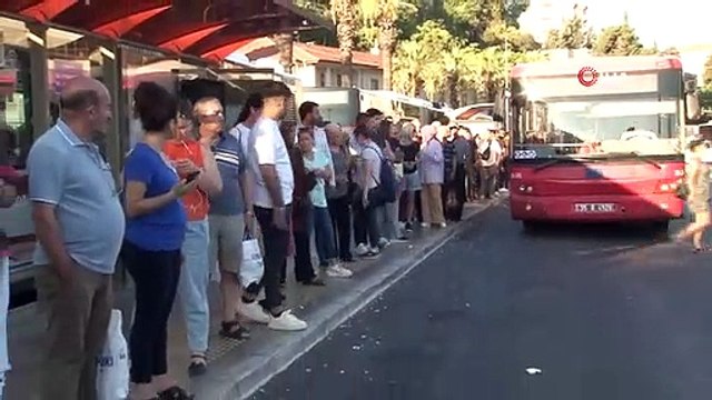 Tunç Soyer, Çok şükür diyerek duyurdu! Metro ve tramvay seferleri yarın başlıyor