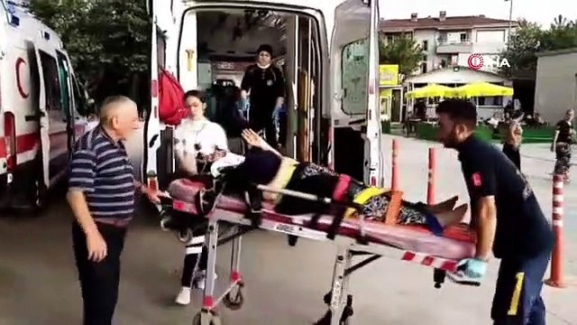 6 blessés dans des collisions frontales de voitures à İnegöl