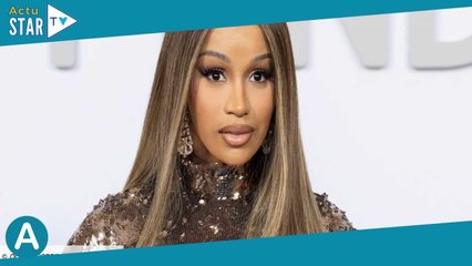 Cardi B visée par une enquête après avoir jeté son micro sur un membre du public pendant un concert