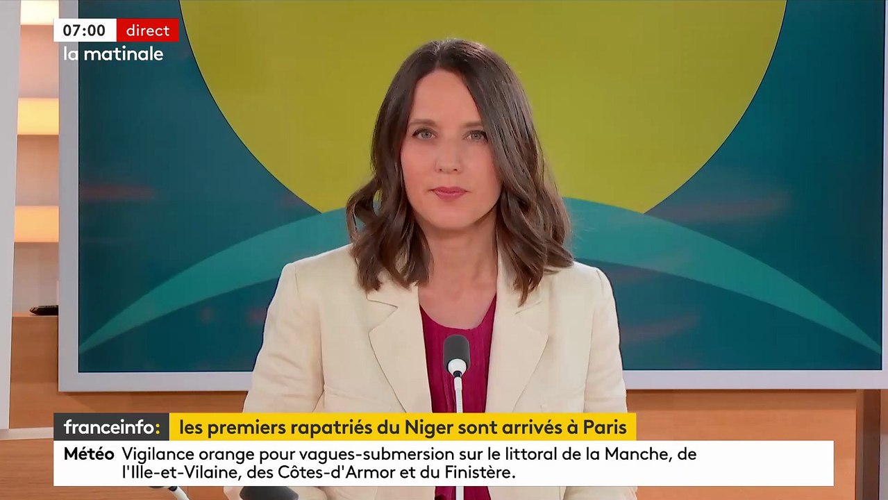 Niger: Evacués en urgence, des passagers du premier vol de rapatriement français affichent satisfaction et sérénité à leur arrivée cette nuit à l'aéroport de Paris-Charles de Gaulle - Regardez