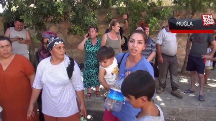 Bodrum susuz kaldı: Muhtar tankerle su dağıtıyor