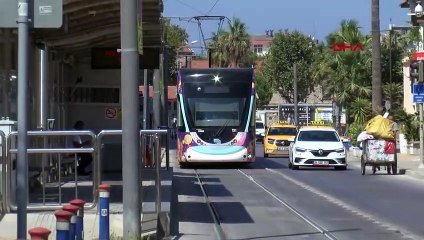 İzmir Metro ve Tramvay Çalışanları Grevden Döndü