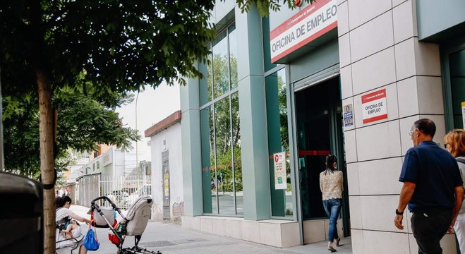 El paro cae hasta los 2,67 millones de desempleados en julio, mínimos desde 2008