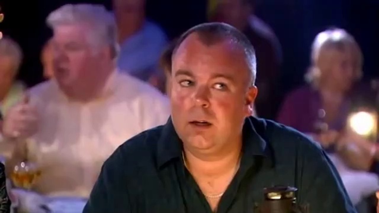 Benidorm S1/E5.   Johnny Vegas • Steve Pemberton • Jake Canuso