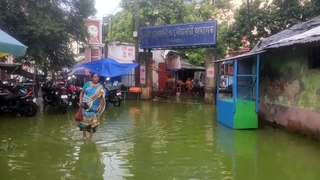 একদিনের বৃষ্টিতে জল থইথই বর্ধমান, জলযন্ত্রণায় ক্ষোভে ফুঁসছেন পৌর নাগরিকরা ~ ০১.০৮.২০২৩