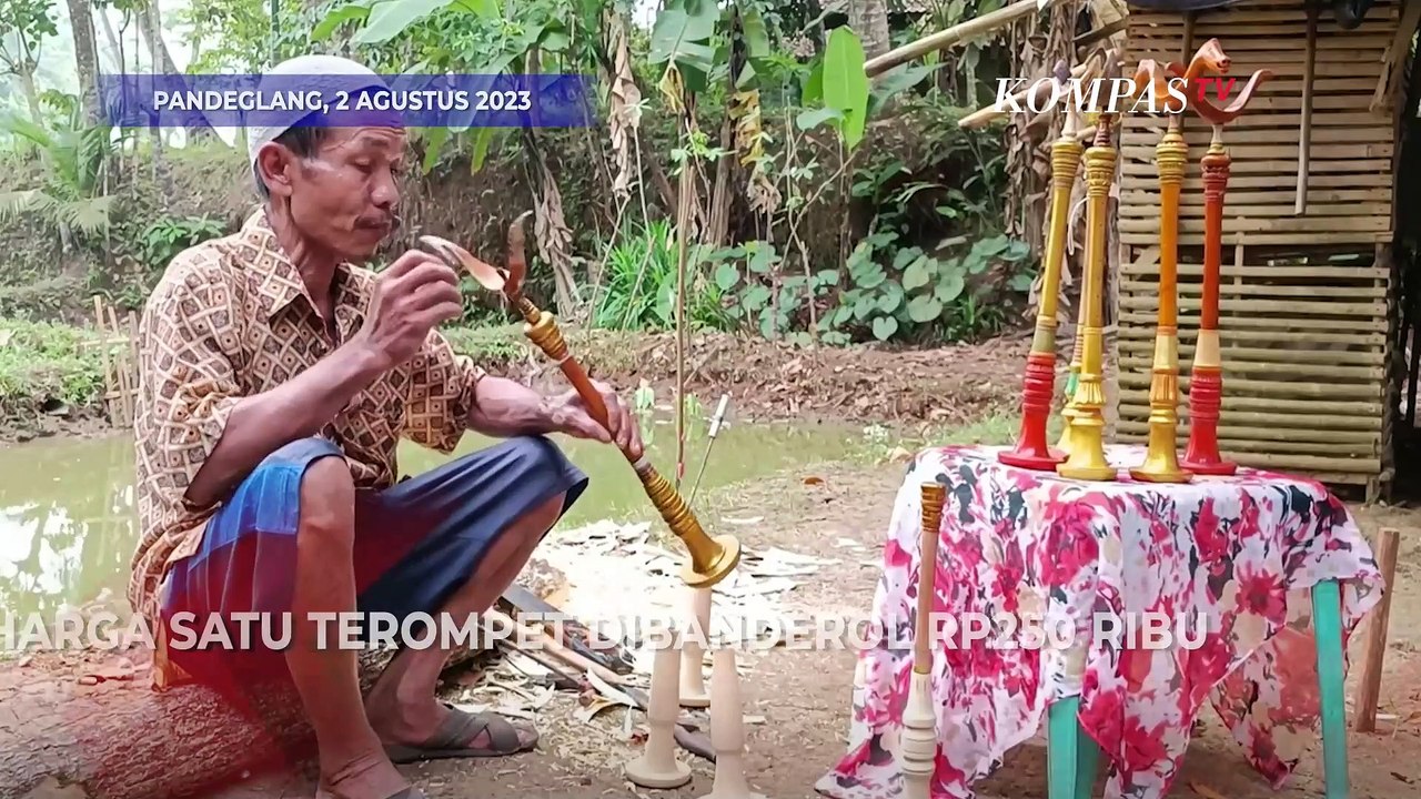 Intip Cara Pembuatan Terompet Pencak Silat yang...
