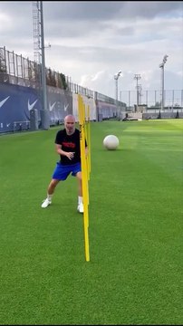 Iniesta vuelve a entrenar en las instalaciones del FC Barcelona