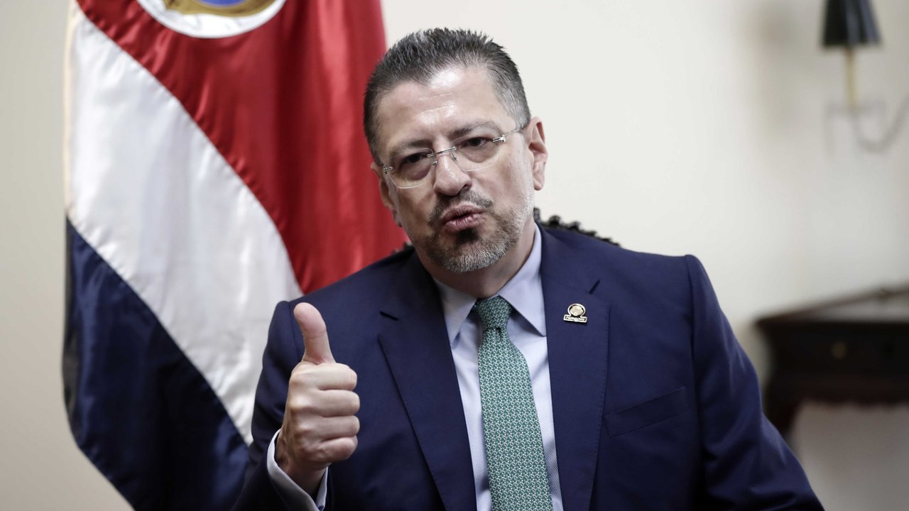 Investigan al presidente de Costa Rica, Rodrigo Chaves, por tráfico de influencias