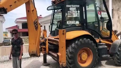 Il a mangé les feuilles farcies à la louche