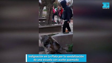 Indignación en La Plata por la vandalización de una escuela con aceite quemado