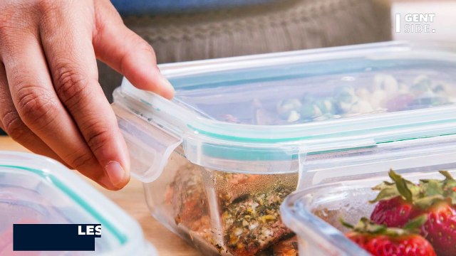 Voici pourquoi vous ne devriez JAMAIS faire chauffer vos boîtes en plastique au micro-ondes