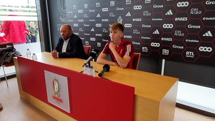 Conférence de presse du Standard de Liège avec Carl Hoefkens et Isaac Price