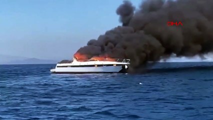 Yacht à moteur de 12 mètres incendié à Bodrum