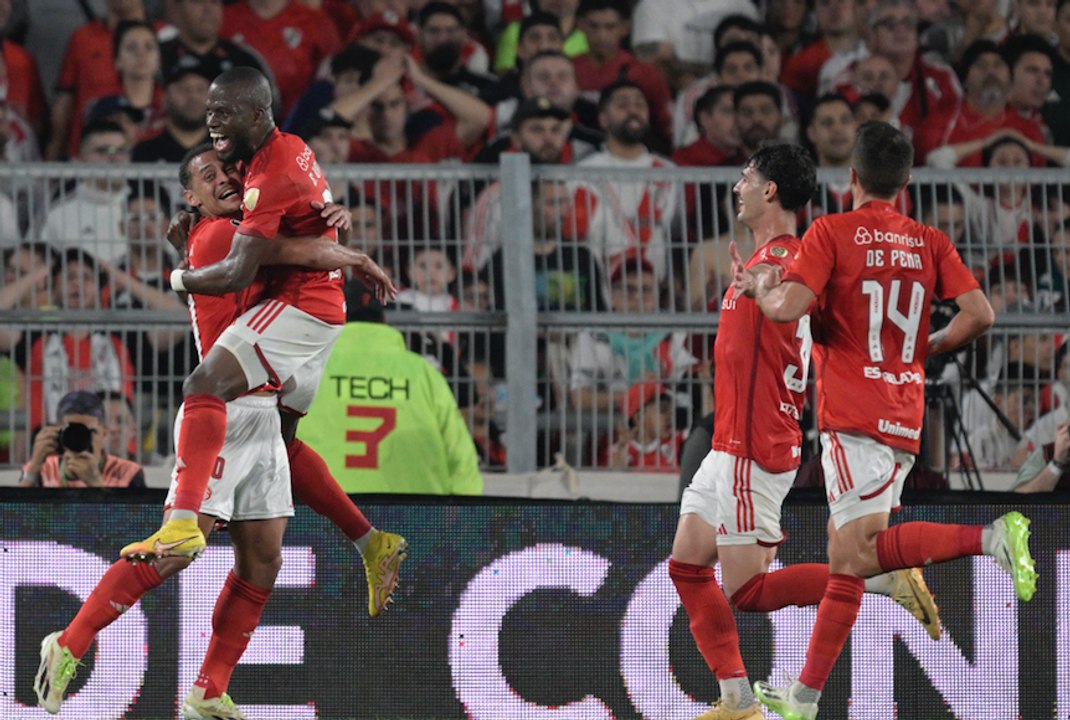 Enner Valencia convirtió su primer gol con Inter de Porto Alegre en Libertadores