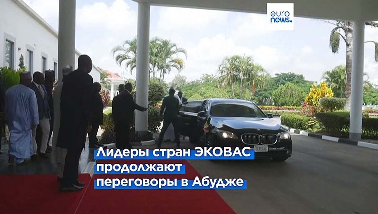 Первые группы эвакуированных из Нигера иностран...