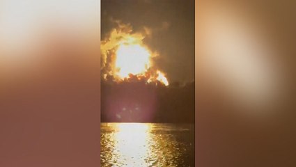 Shelling of Ukraine port filmed by nearby Romanian fisherman