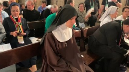 El papa pide "purificación" a la Iglesia de Portugal y escuchar a las víctimas de abusos