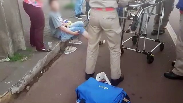 Motociclista fica ferido em acidente na Avenida Carlos Gomes