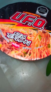 ¡Bienvenidos a una presentación de sopas fuera de este mundo! En estos emocionantes videos de Dailymotion, te invitamos a explorar una galaxia de sabores con nuestras sopas UFO pasta con sabor a camarón, fuego y res teriyaki. Estas deliciosas creaciones s