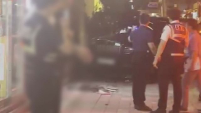 고급 승용차 인도 돌진해 행인 덮쳐...마약 양성 반응 / YTN