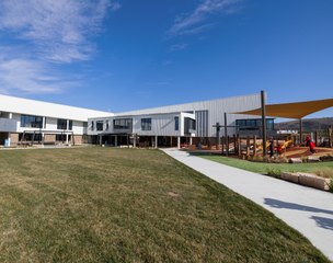 Explore the New Extension at Margaret Hendry School in Gungahlin 🏫