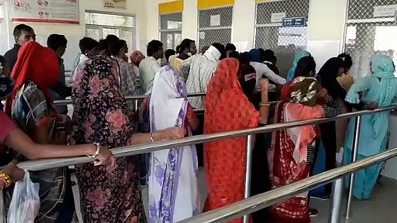 दिल के मरीजों को थमा रहे रैफर टिकट