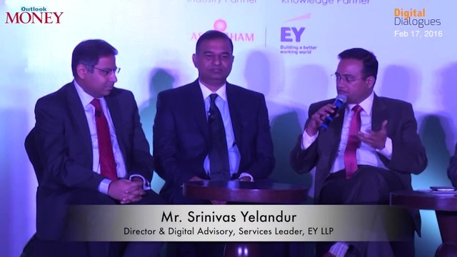 Social Media and Financial Services – Managing the Integration Optimally