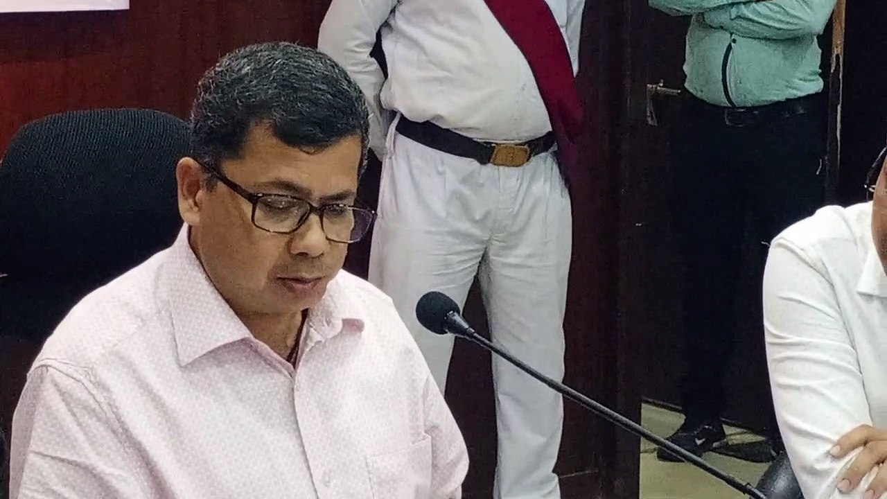 निशक्तजनों के लिए घर पहुंचकर पोस्टल बैलेट से कराया जाएगा मतदान- कलेक्टर