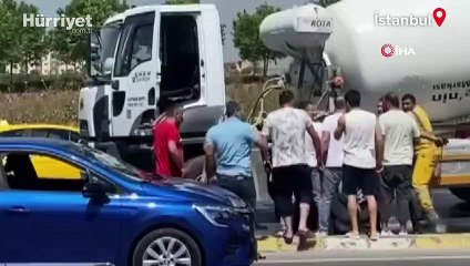 Kaza kavgasında yanlışlıkla sopa ile vurduğu kadın baygınlık geçirdi