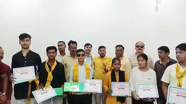 राष्ट्रकवि गुप्त को जानो प्रतियोगिता में भूमि रही प्रथम स्थान पर