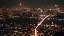 Süper ay geceyi aydınlattı