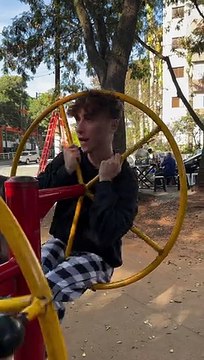 Spinning in Circles Draws a Barking Audience