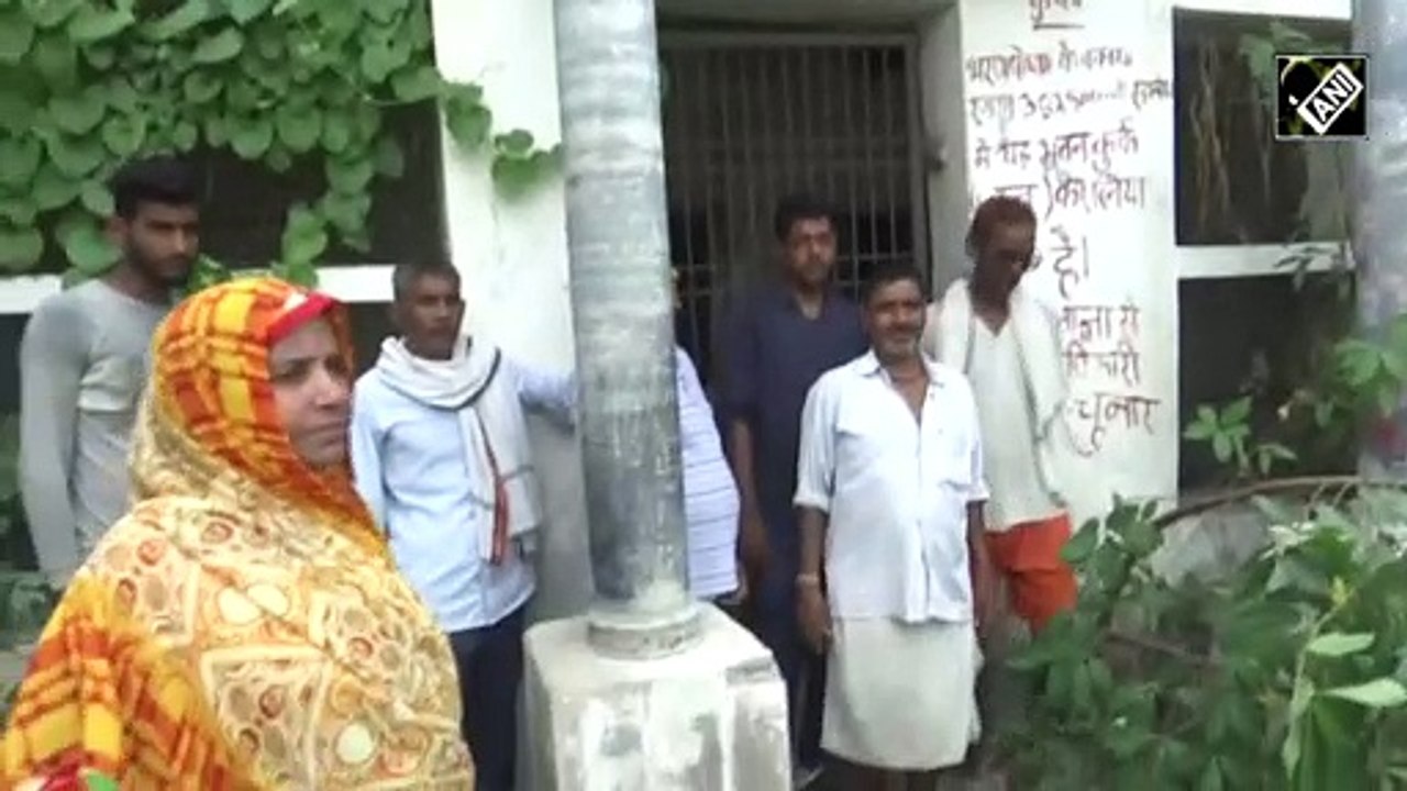 UP: Locals fear 14-storey building without pillars, plaster in Mirzapur