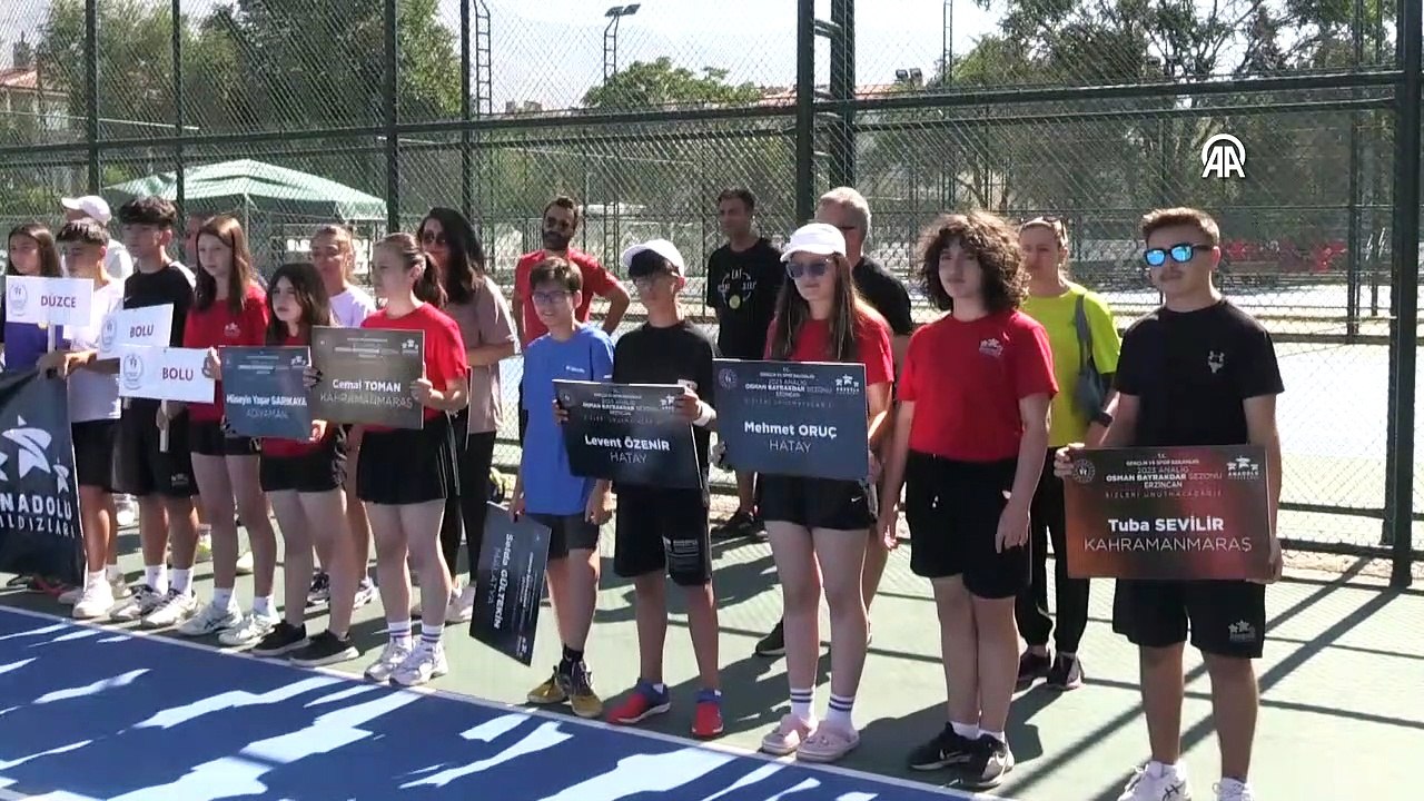 ERZİNCAN - Teniste Anadolu Yıldızlar Ligi'nin çeyrek finalleri Erzincan'da başladı