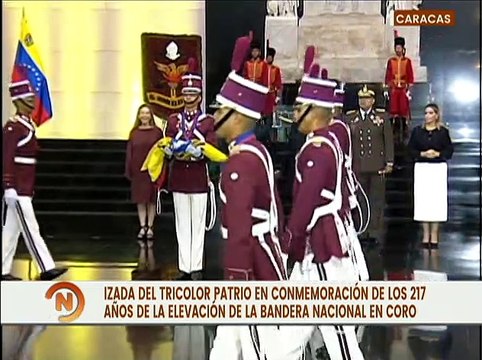 Honores al tricolor nacional en Conmemoración al Día de la Bandera a 217 años de su primera ondeada