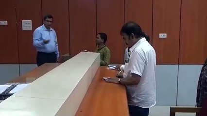 विभिन्न शाखाओं का आकस्मिक निरीक्षण किया