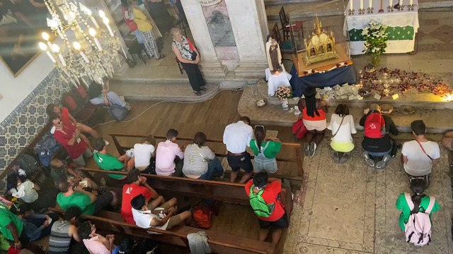 JMJ : Les reliques de sainte Thérèse à Lisbonne