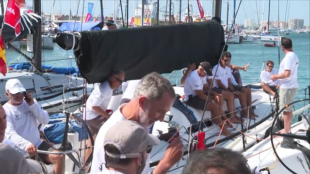 Nueva jornada de regatas de Felipe VI tras el plan 'secreto' de Leonor y Sofía con amigas
