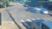 Câmeras registram colisão entre três carros na Rua Mato Grosso