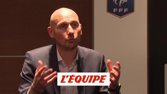 « Le seul acteur d'un match qui ne s'exprime pas, c'est l'arbitre » - Foot - Arbitrage - Antony Gautier