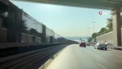 Metrobus a mal fonctionné, de longues files d'attente se sont formées