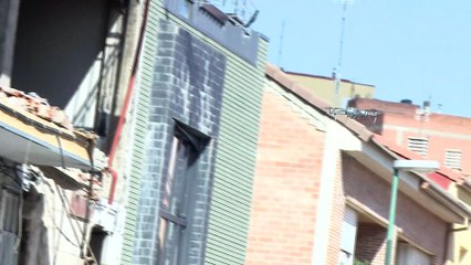 La unidad de drones de la Policía de Valladolid inspecciona el edificio explotado de la calle Goya