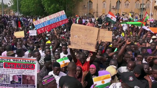 Niger: des milliers de personnes à Niamey pour soutenir le coup d'Etat