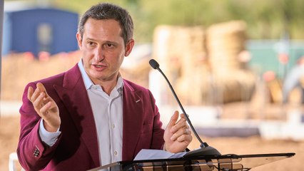 Deleted Tweet Sparks Question About SEC Disclosure Rule