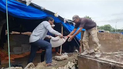 पीओपी की मूर्तियां बनाने वालों पर कार्रवाई, 100 बैग जब्त